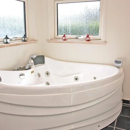 Holiday Barsbaeklund Aabenraa Vi Holiday home *